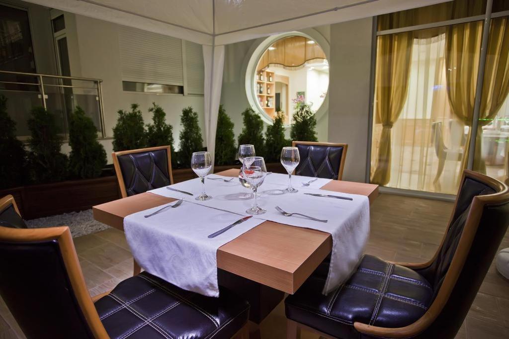 Hotel Incognito Pomorie Exterior foto